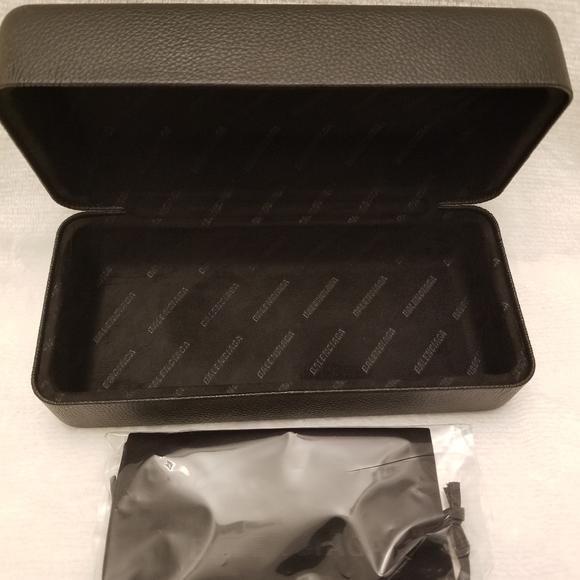 Balenciaga BB0024SA Sunglass (Unisex) - Picture 12 of 12